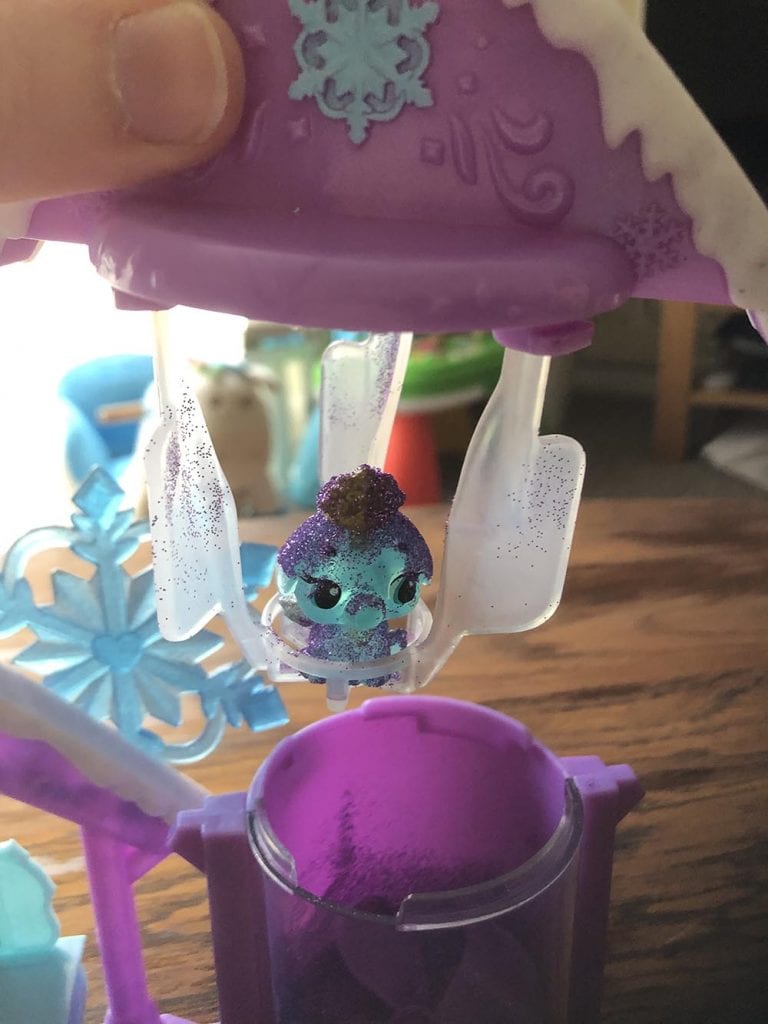 Glitterise your Hatchimals with the new Glitter Salon Playset!